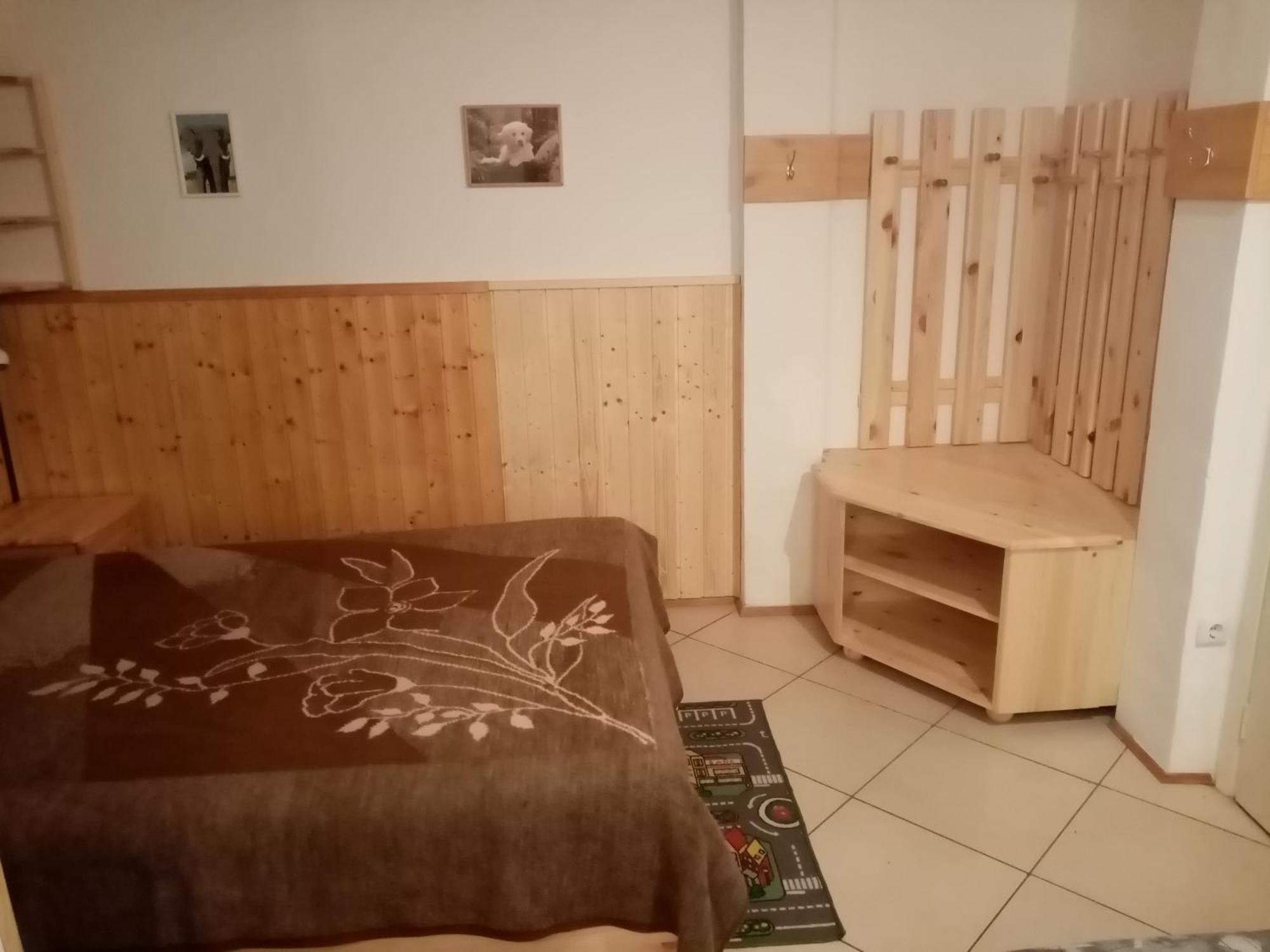Apartament Csaladi Vendeghaz Eger Zewnętrze zdjęcie