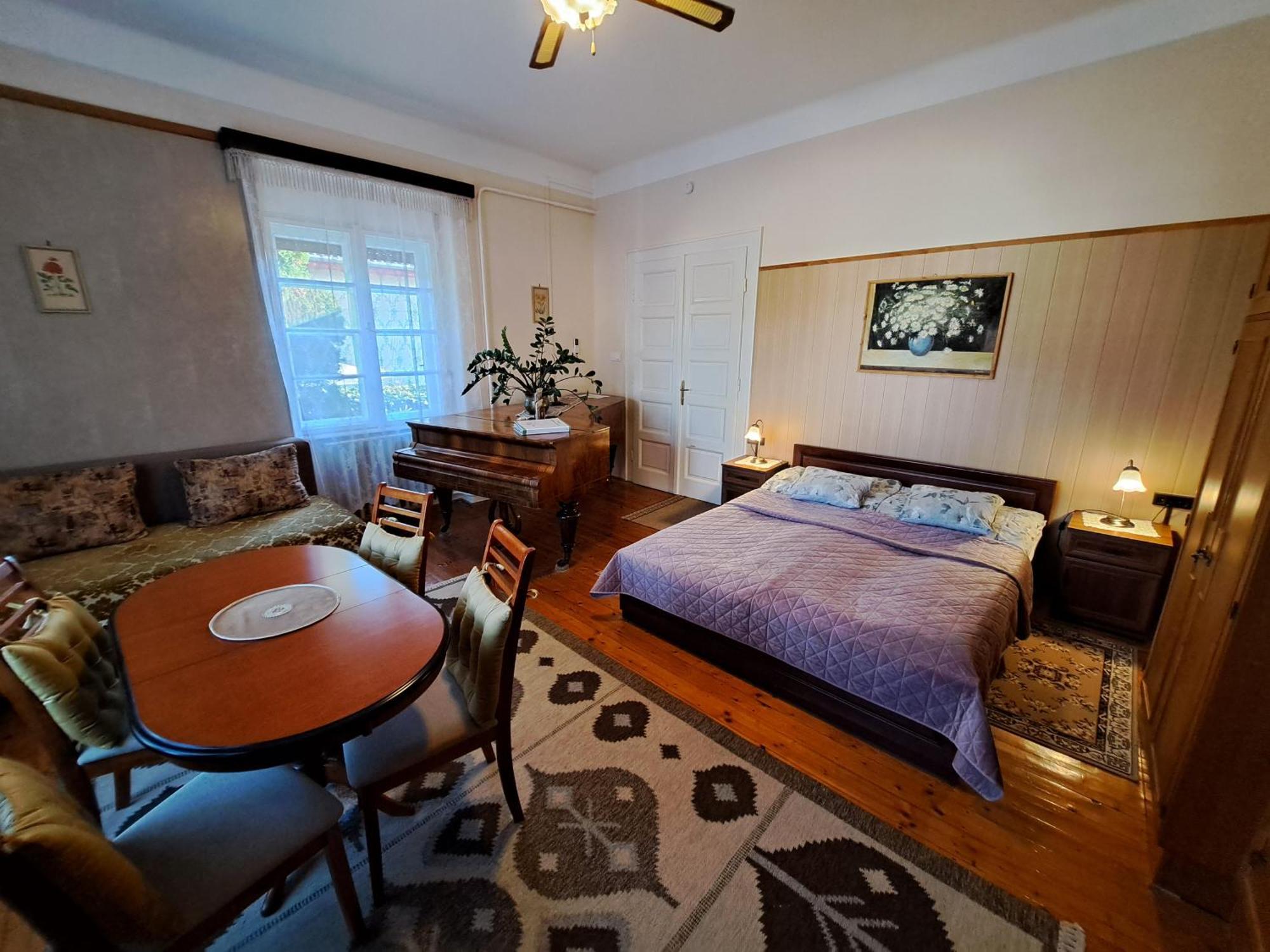 Apartament Csaladi Vendeghaz Eger Zewnętrze zdjęcie